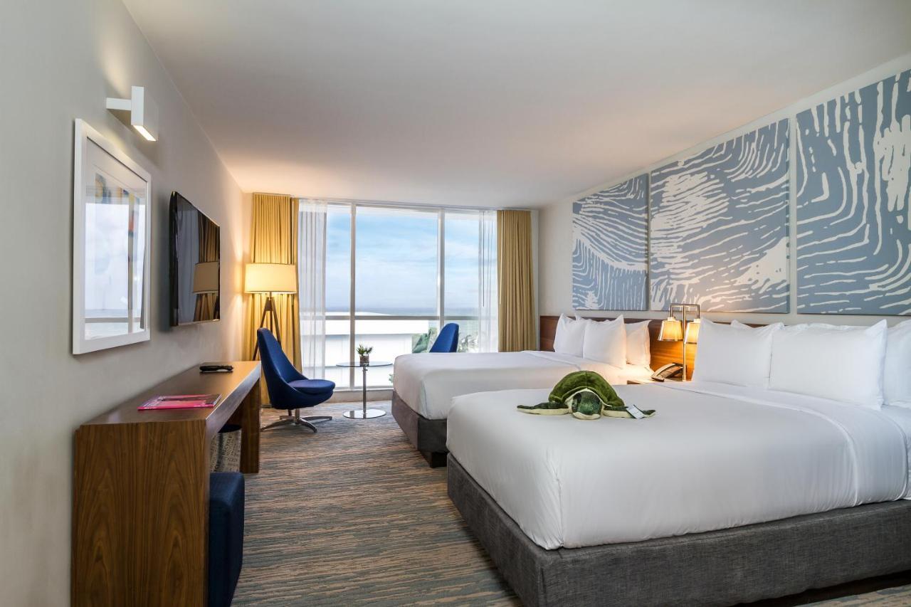 Double or Twin Room Partial Sea View