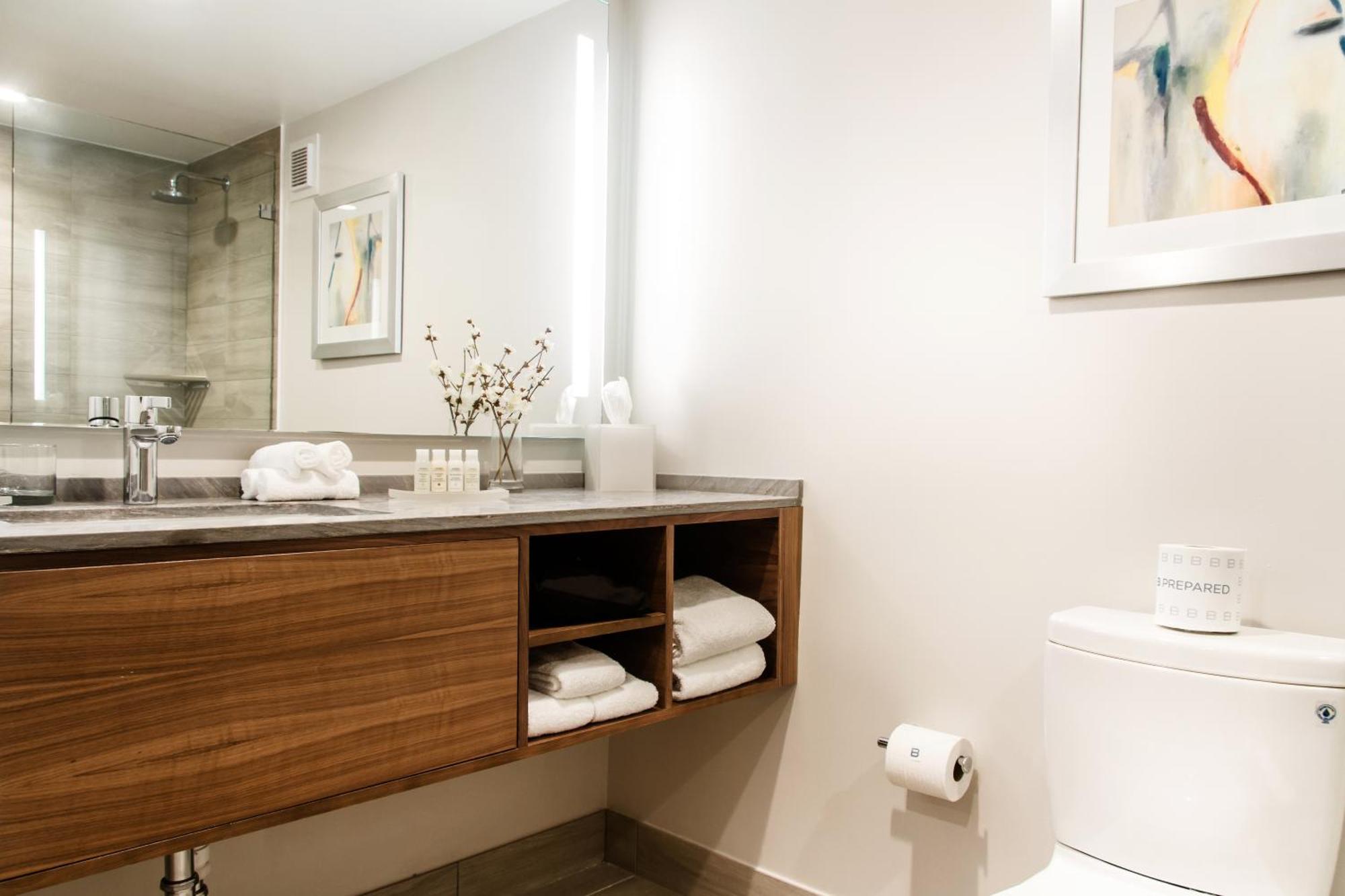 Double or Twin Room Partial Sea View